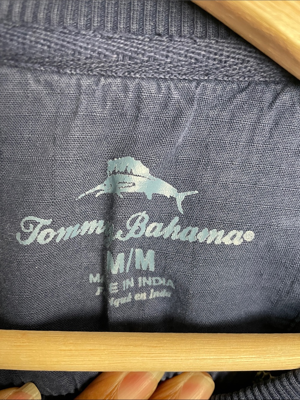 Tommy Bahama Men's M Navy Blue Crewneck Sweatshirt Pullover Casual Outdoor - Picture 7 of 7